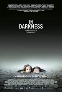 دانلود فیلم In Darkness 201113748-1559382272