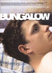 دانلود فیلم Bungalow 2002392404-1588990936